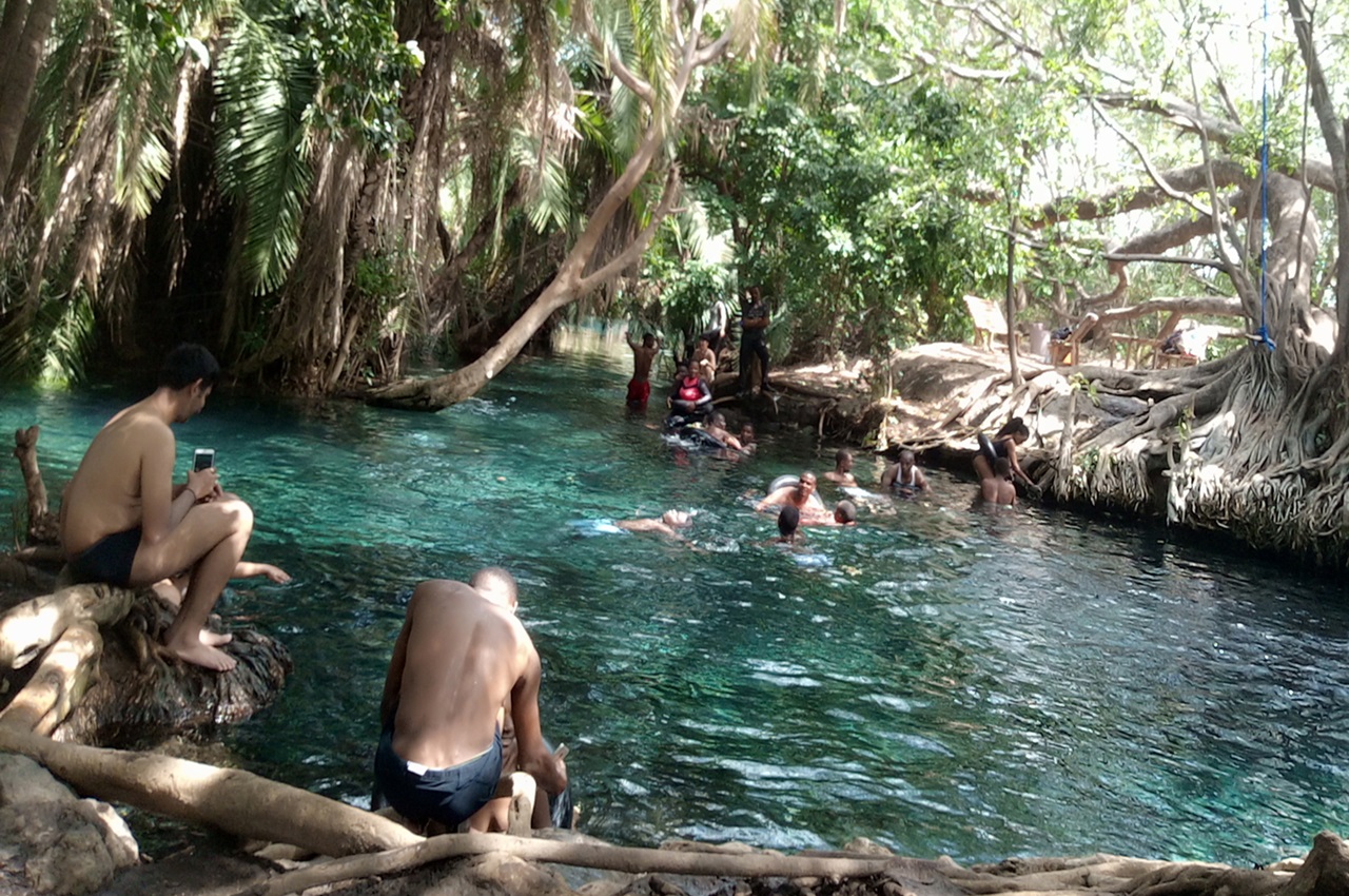 Chemka Hot Springs Day Trip